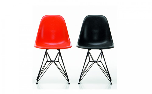 Eames Fiberglass Side Chair par Vitra